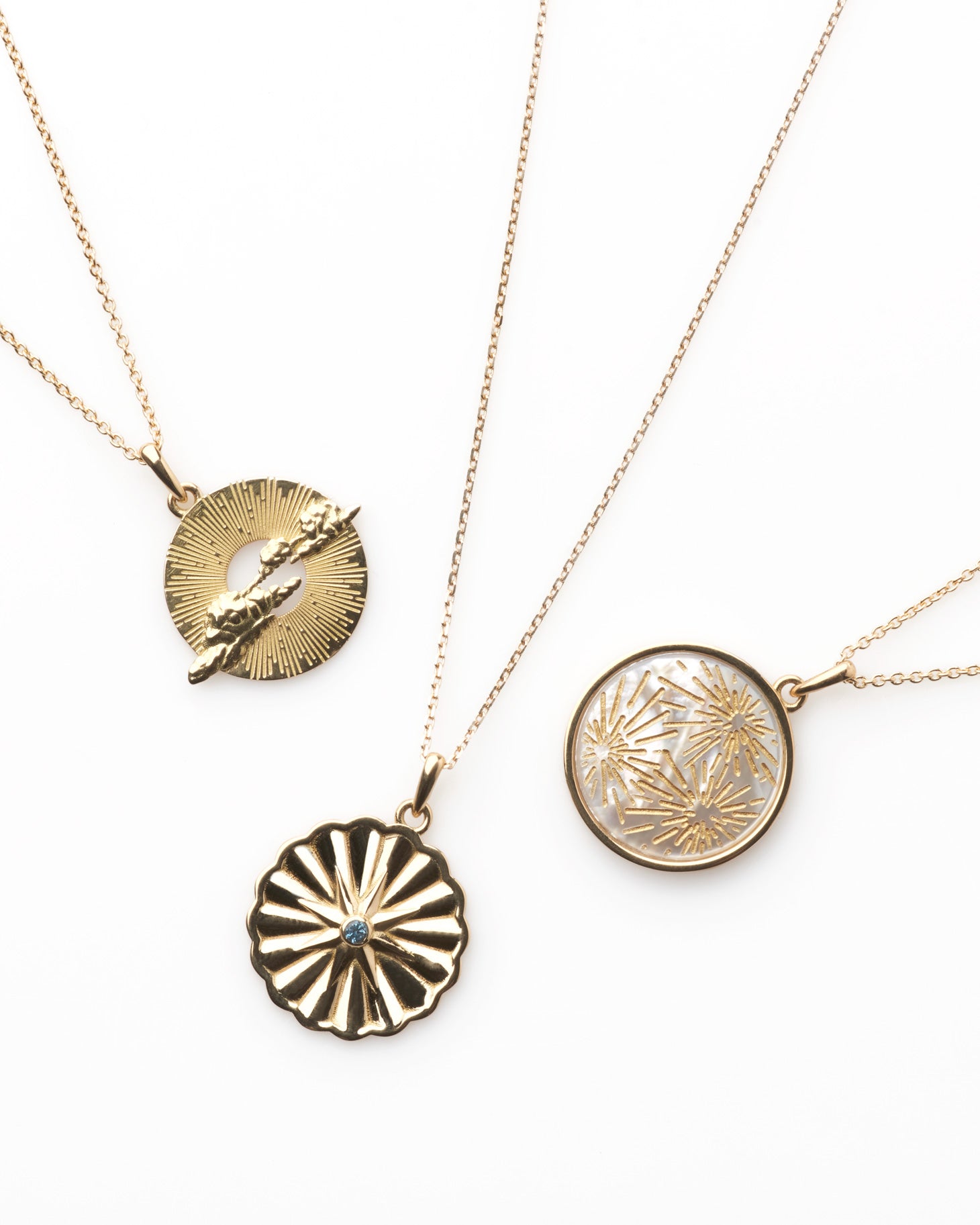 pendentifs et chaines en or